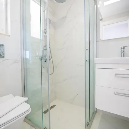 וילה Beachfront White With Private Swimming Pool